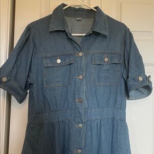 Women’s L Denim maxi dress button front cuffed short sleeves hip pockets